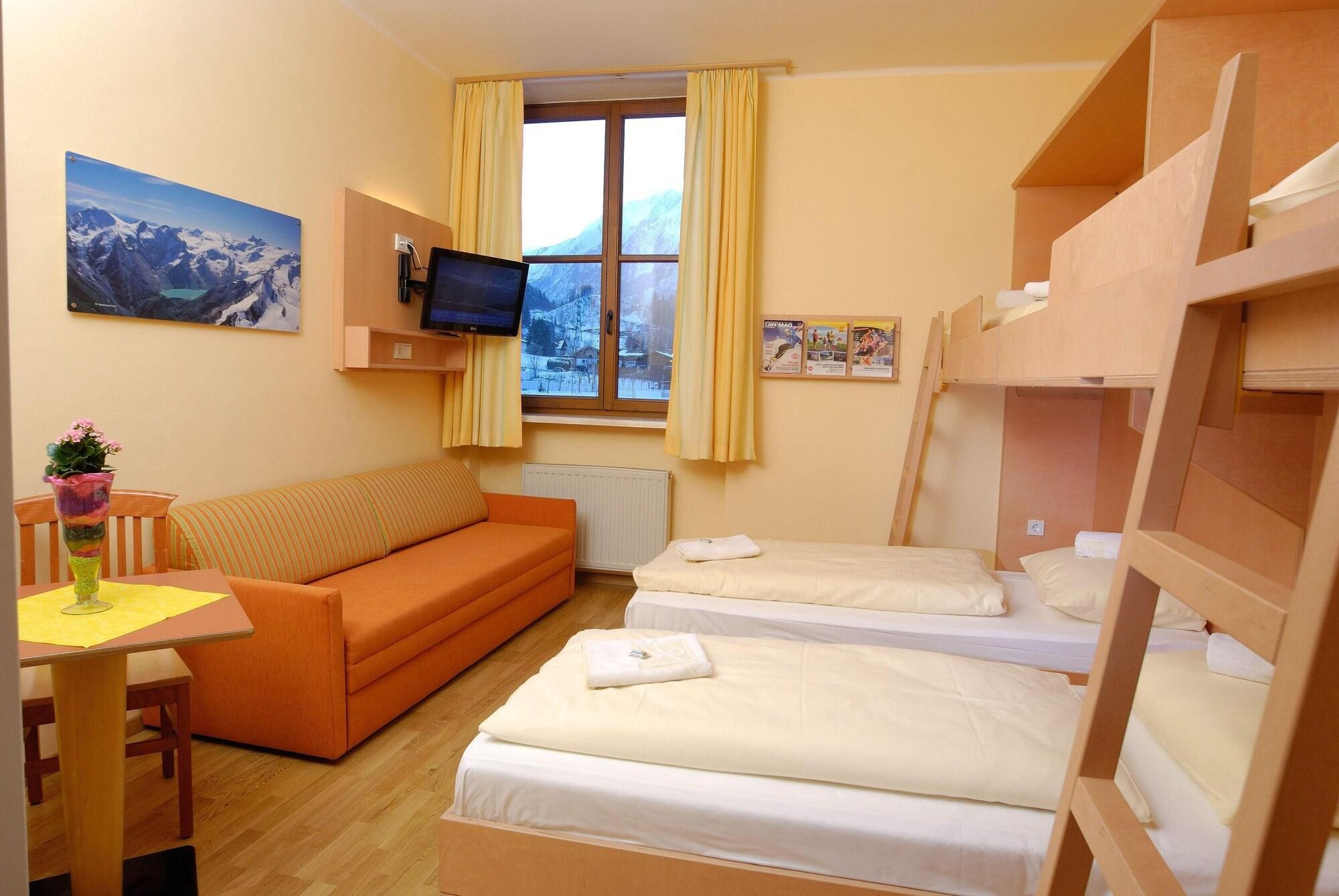 Jufa Hotel Kaprun - Summercard Included Rom bilde
